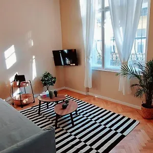A+ Downtown Akacfa Budapest